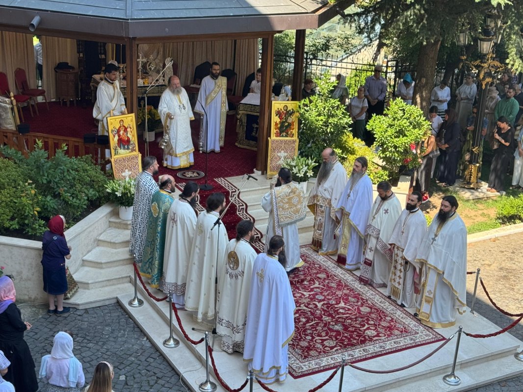 Binecuvântare arhierească pentru obștea Mănăstirii Radu Vodă 338361