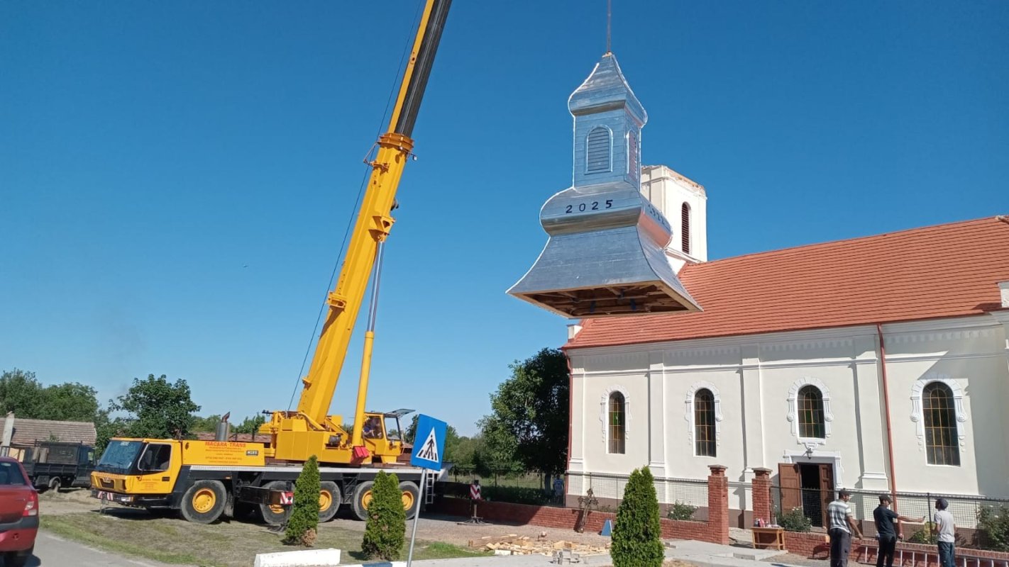 Reparații la biserici afectate de furtună 338470