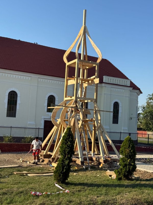 Reparații la biserici afectate de furtună 338471