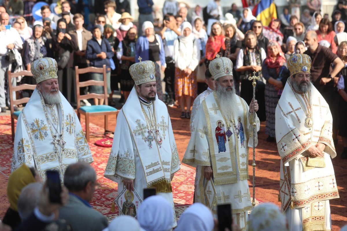 Seminarul Teologic Ortodox de la Mănăstirea Neamț și-a cinstit ocrotitorul spiritual 338479