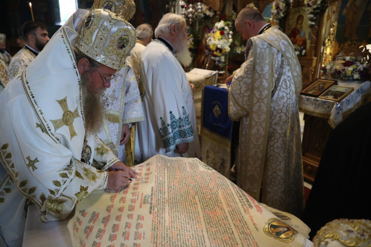 Proclamarea locală a canonizării Sfinților Cuvioşi Paisie Olaru și Cleopa Ilie 338700