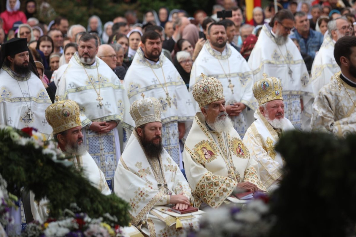 Proclamarea locală a canonizării Sfinților Cuvioşi Paisie Olaru și Cleopa Ilie 338708