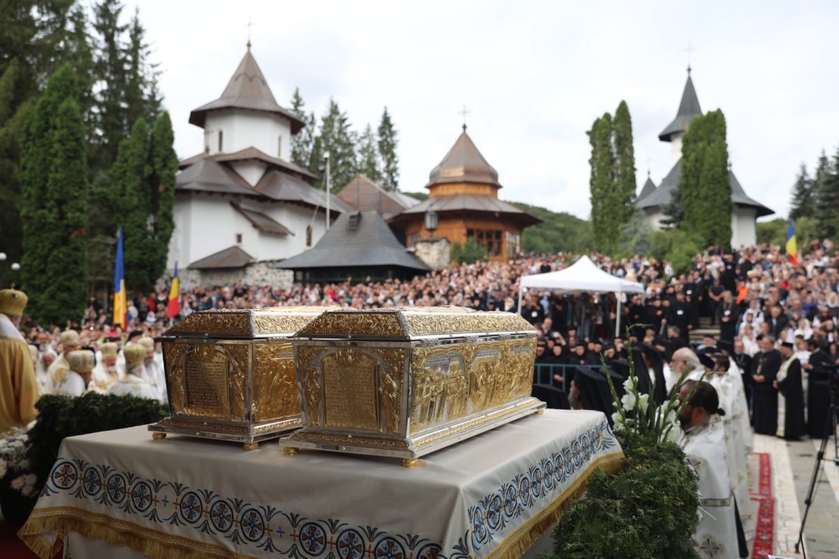 Proclamarea locală a canonizării Sfinților Cuvioşi Paisie Olaru și Cleopa Ilie 338719