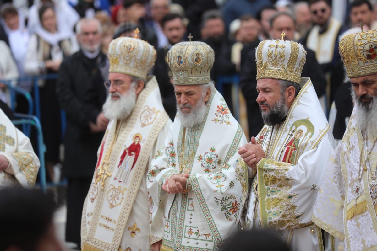 Proclamarea locală a canonizării Sfinților Cuvioşi Paisie Olaru și Cleopa Ilie 338722