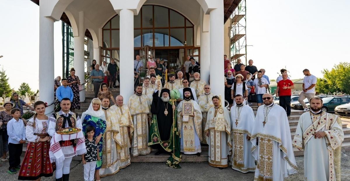 Hramul de vară al Parohiei „Învierea Domnului” din Bacău 338823