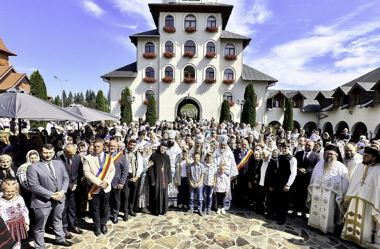 Sărbătoare la Mănăstirea Sita Buzăului, județul Covasna 338820