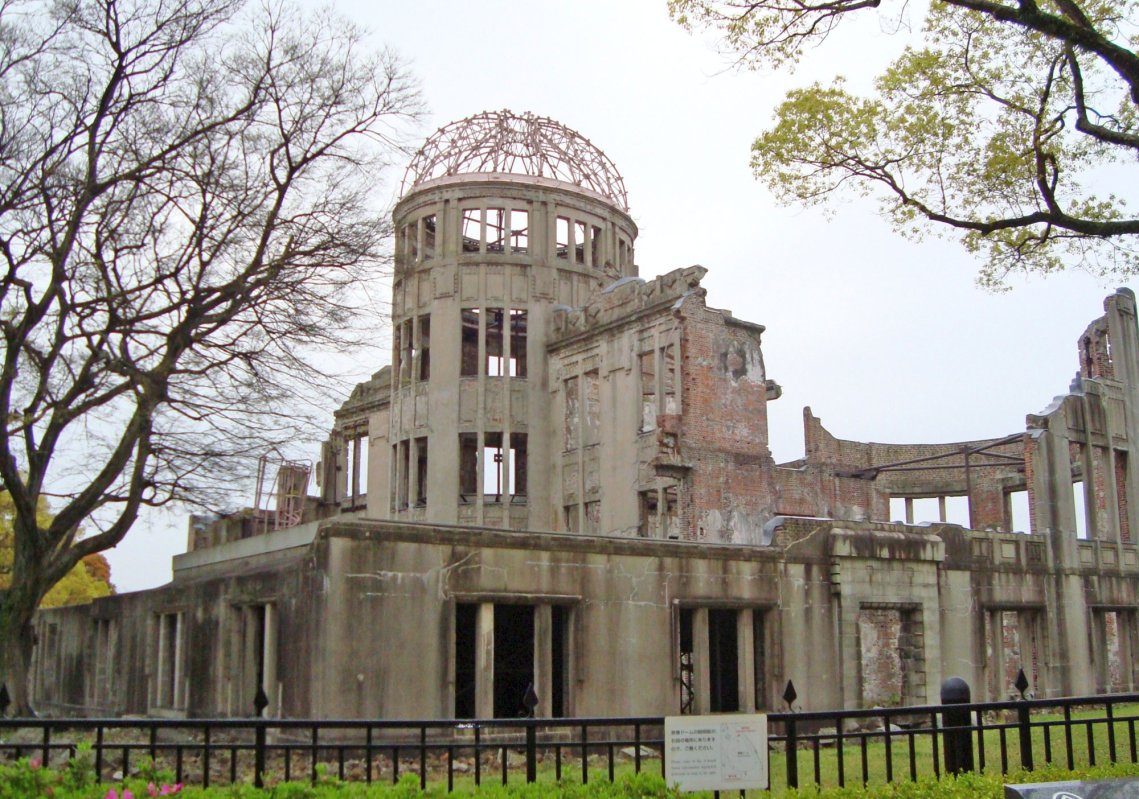 Taborul și Hiroshima, două lumini din două împărăţii 338205