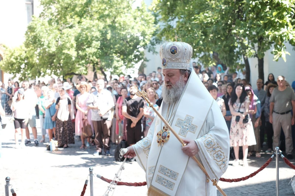 „Biserica este corabia care ne duce la limanul cel liniștit” 338897