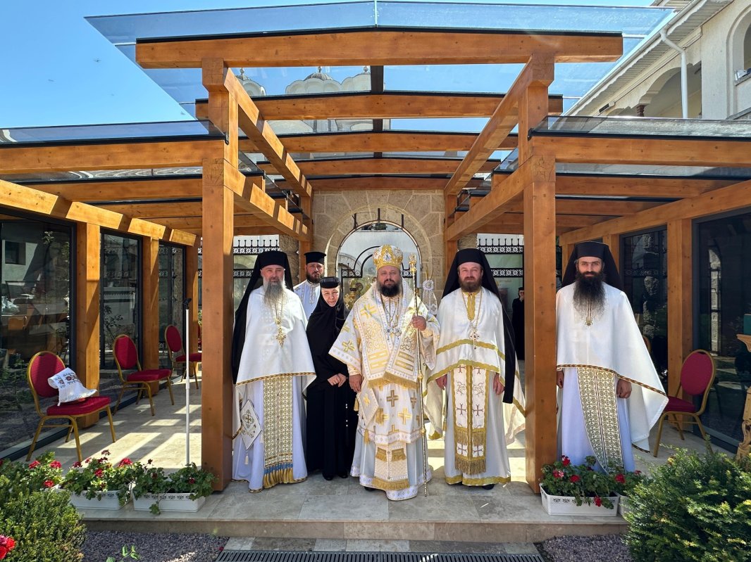 Slujire arhierească la stavropighia patriarhală de la Techirghiol 338898