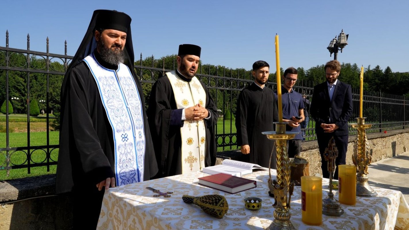 Sfințirea plăcii comemorative a Sfântului Serafim cel Răbdător de la Sâmbăta de Sus 339006