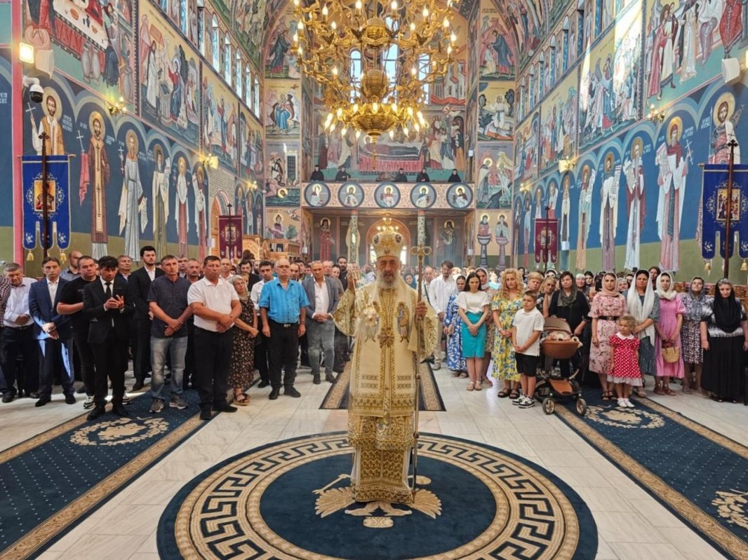 Slujire arhierească la Mănăstirea Dumbrava, judeţul Alba 338959