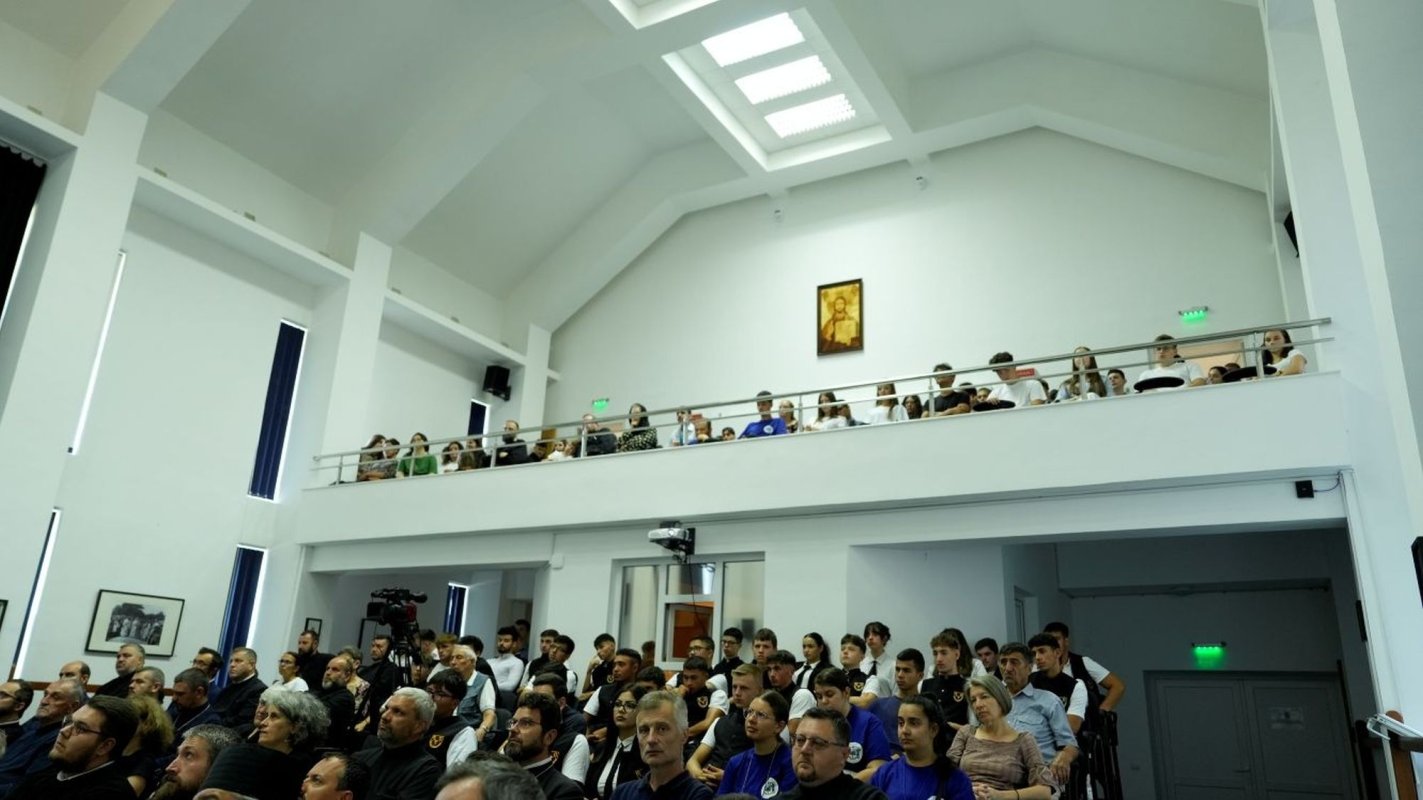 Conferință despre viața Sfântului Cuvios Serafim cel Răbdător de la Sâmbăta de Sus 339093