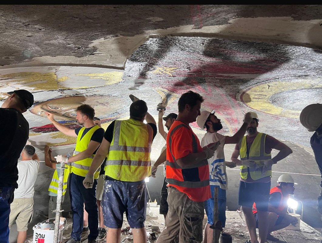 Icoană importantă amplasată în pronaosul Catedralei Naționale 339002