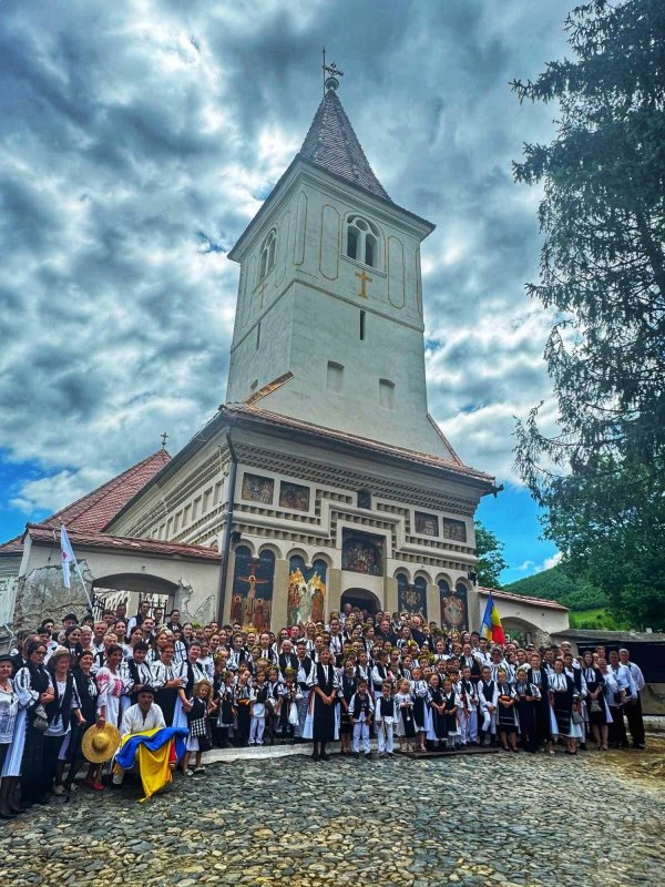Lucrări de restaurare la Biserica „Sfântul Nicolae” din Turnu Roşu, judeţul Sibiu 339077