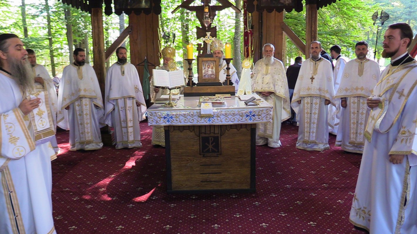 Liturghie arhierească la Mănăstirea Brâncoveanu de la Sâmbăta de Sus 339471