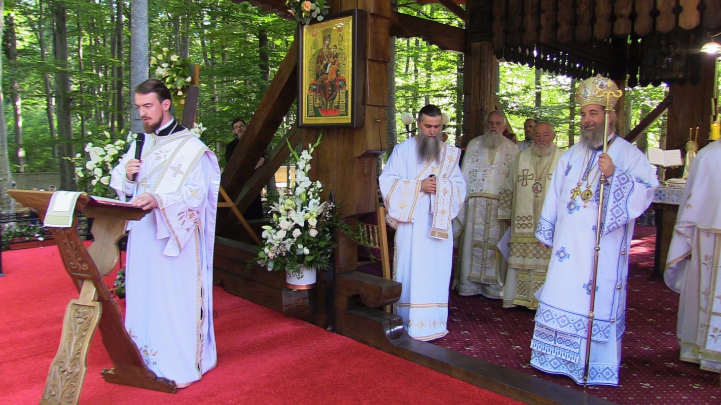 Liturghie arhierească la Mănăstirea Brâncoveanu de la Sâmbăta de Sus 339474