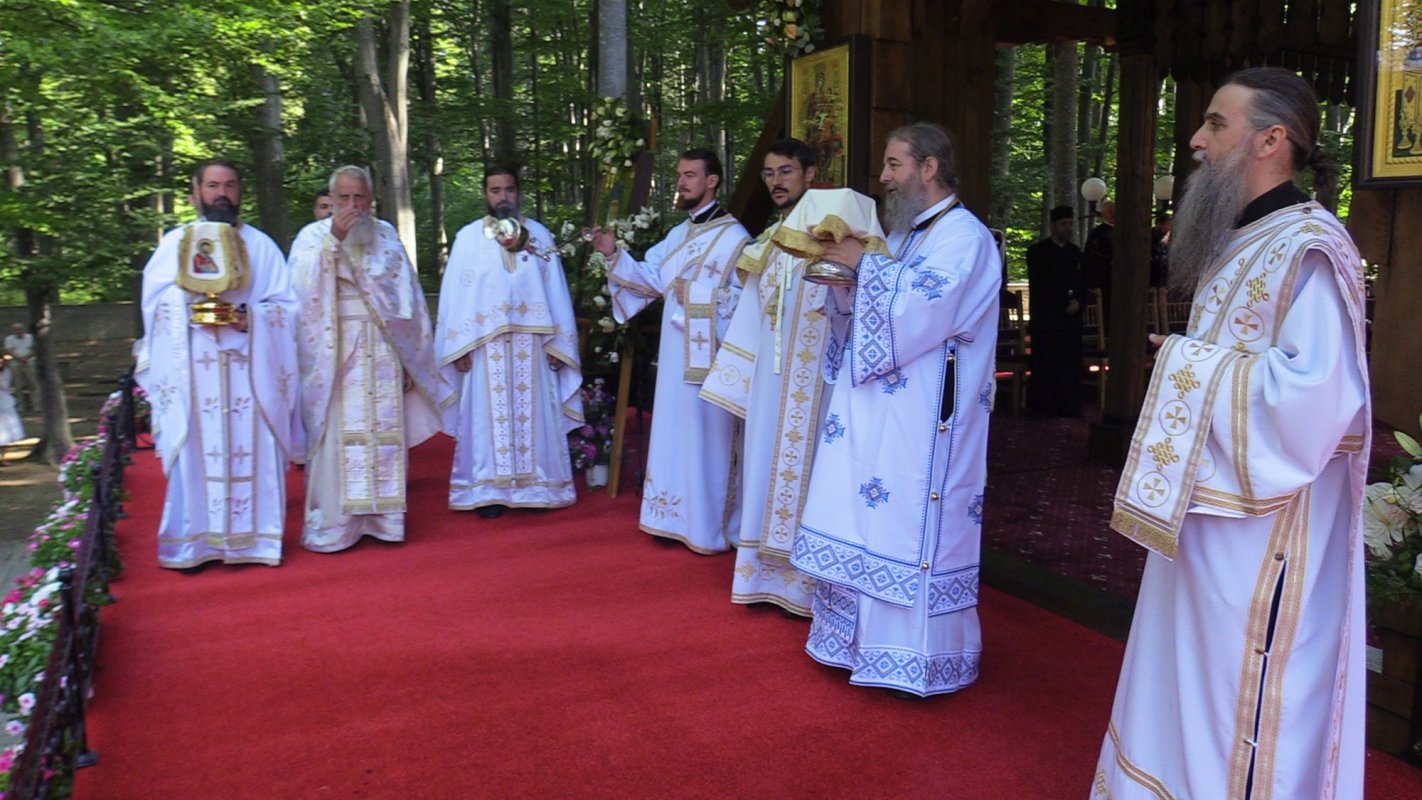 Liturghie arhierească la Mănăstirea Brâncoveanu de la Sâmbăta de Sus 339475