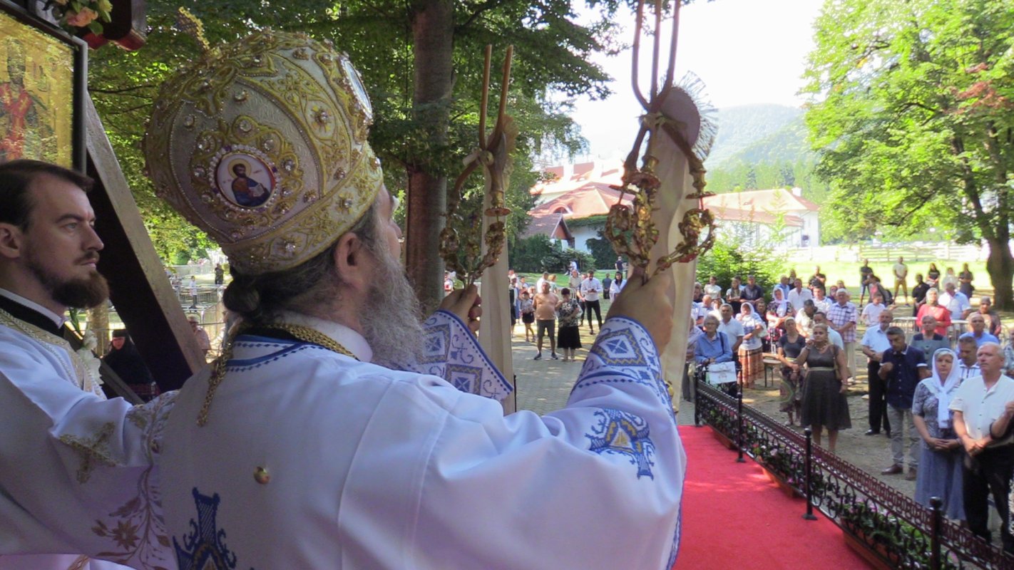 Liturghie arhierească la Mănăstirea Brâncoveanu de la Sâmbăta de Sus 339476