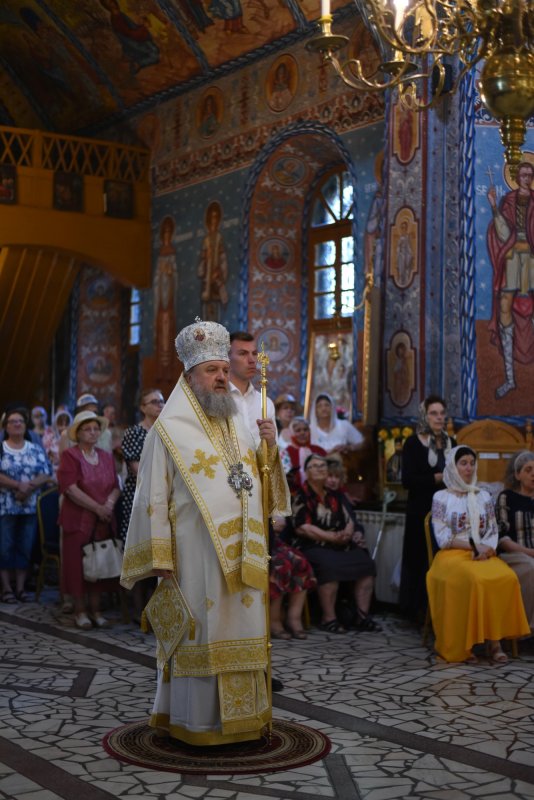 Popas duhovnicesc într‑un lăcaș prahovean la ceas aniversar 339436