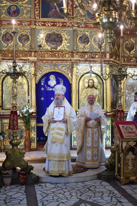 Popas duhovnicesc într‑un lăcaș prahovean la ceas aniversar 339448