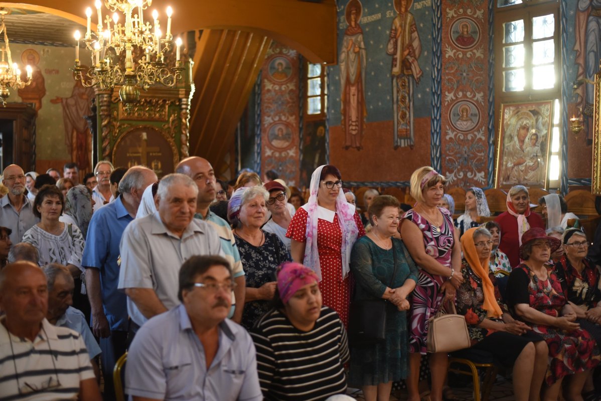 Popas duhovnicesc într‑un lăcaș prahovean la ceas aniversar 339450