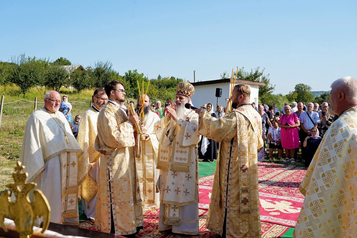 Târnosirea bisericii din Curagău, județul Iași 339459
