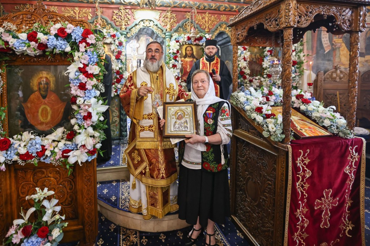 Clipe de sărbătoare la ctitorii voievodale buzoiene 339540