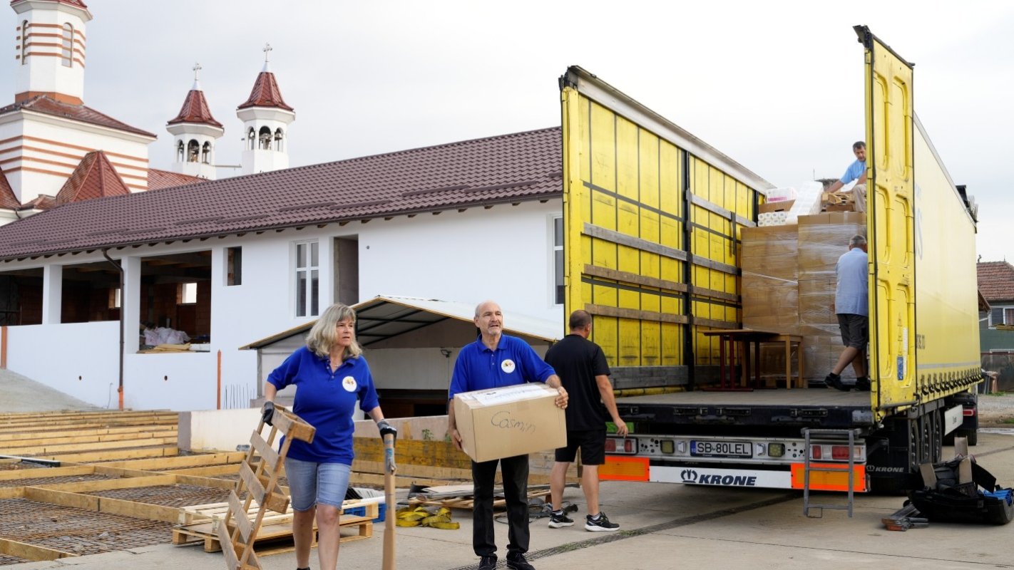 Activitate caritabilă în Arhiepiscopia Sibiului cu ajutorul Crucii Roșii din Germania 339664