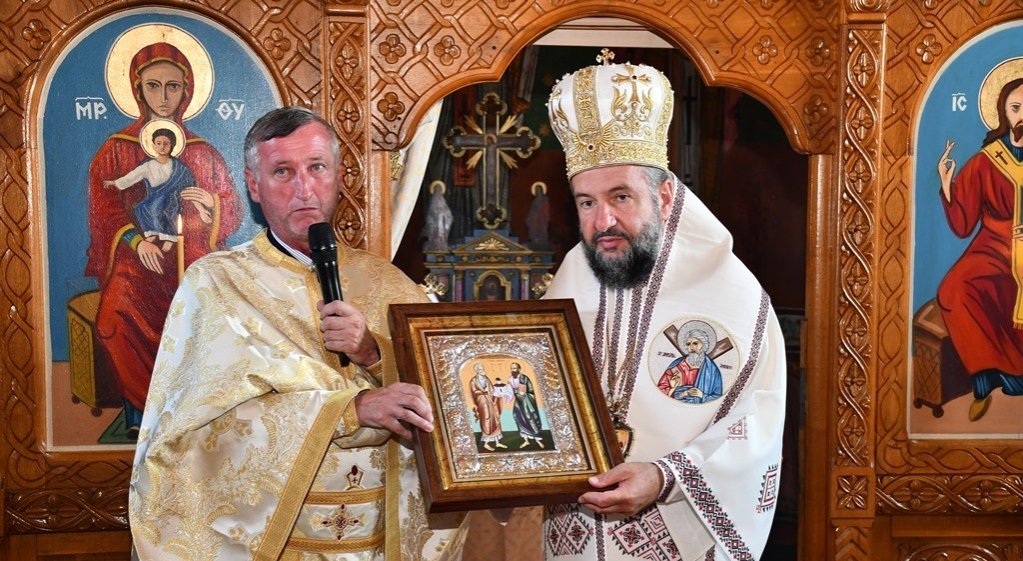 Binecuvântare arhierească în parohia bănățeană Zervești 339644