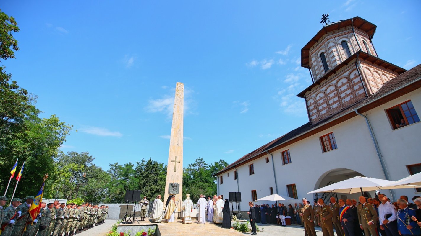 Hramul istoric al Mănăstirii „Mihai Vodă” de la Turda 339726