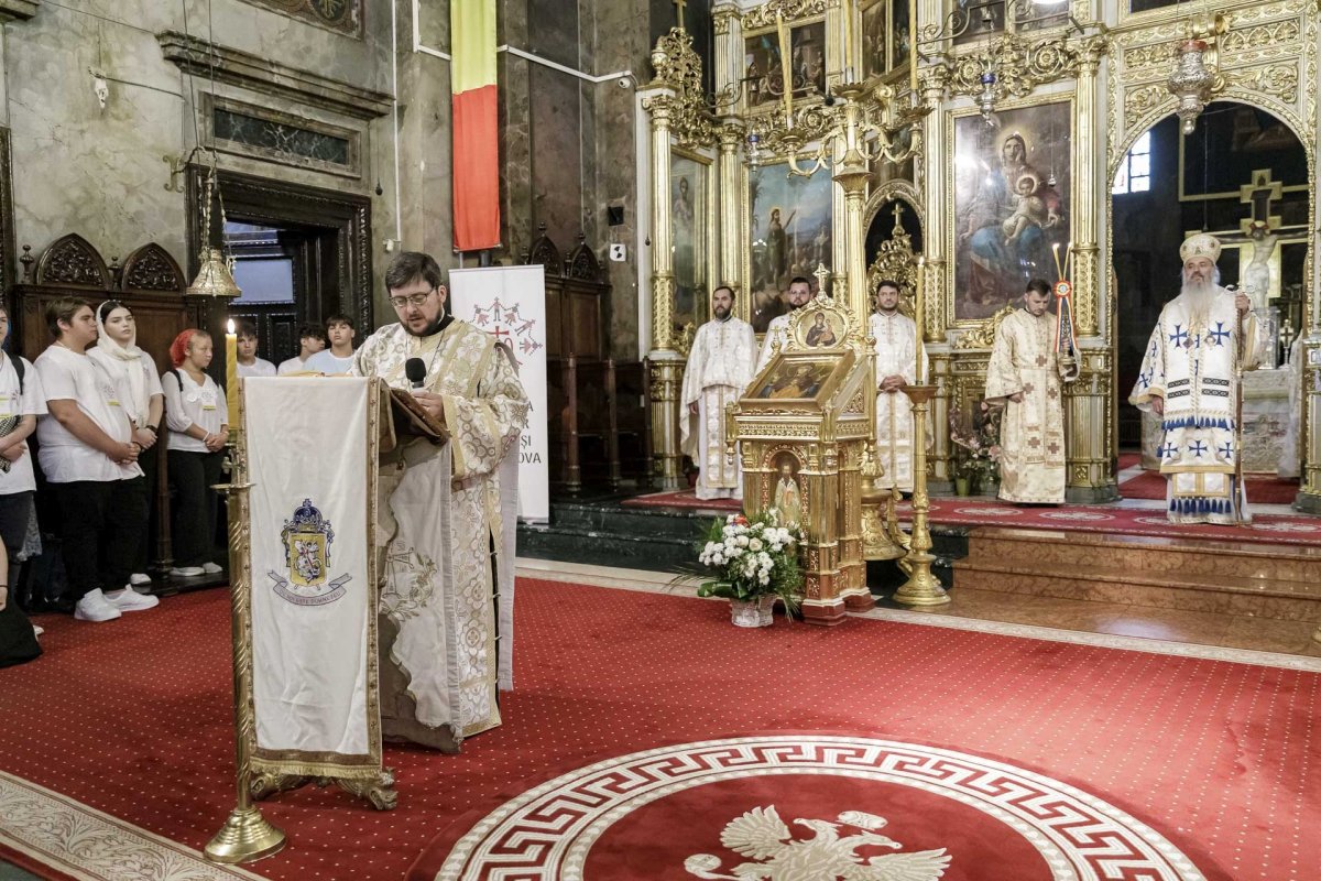 Întâlnirea Tinerilor Ortodocși din Moldova s-a încheiat cu rugăciune și recunoștință 339747