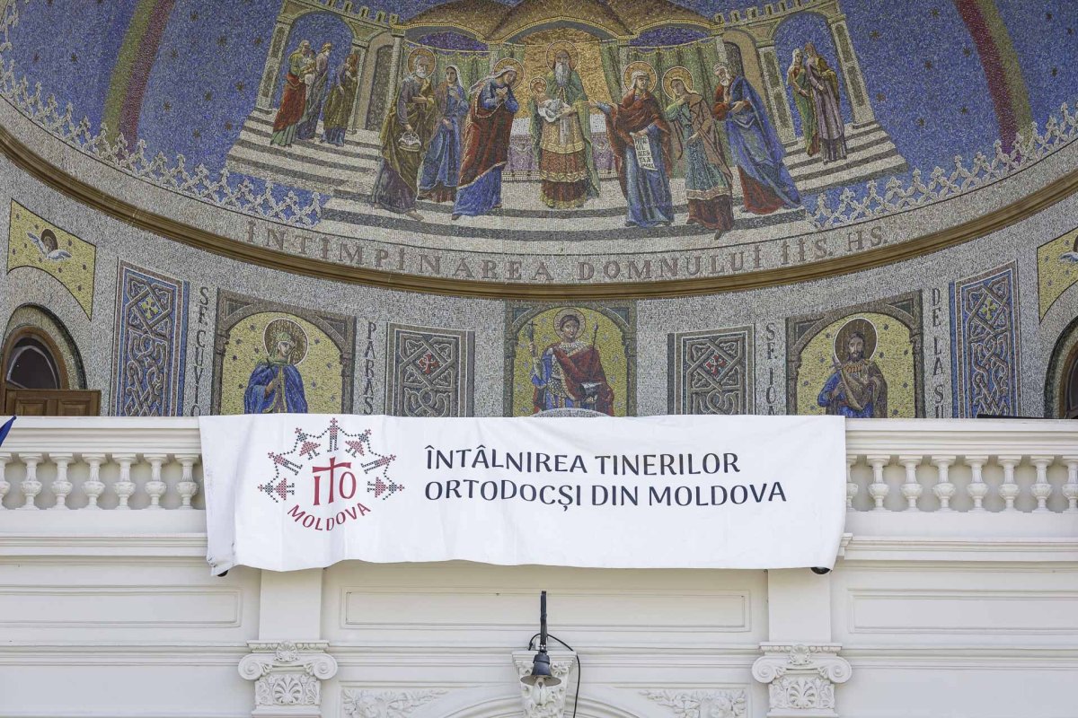 Întâlnirea Tinerilor Ortodocși din Moldova s-a încheiat cu rugăciune și recunoștință 339750