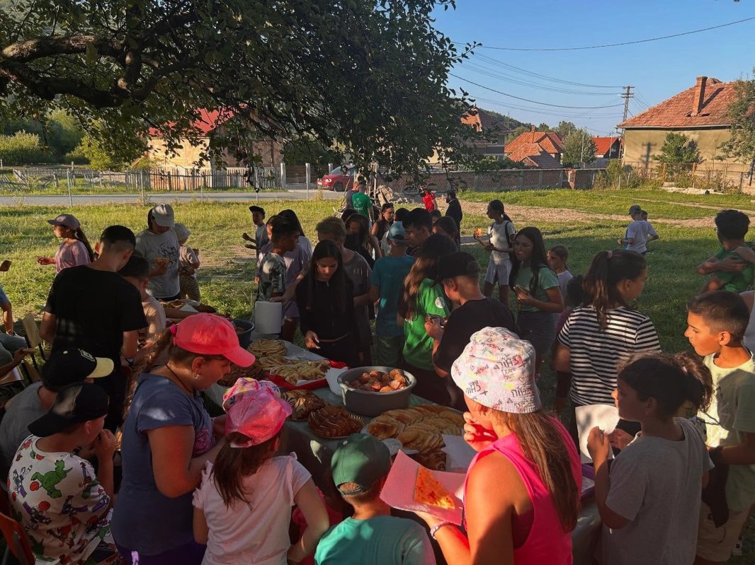 Tabăra din vatra satului „Prietenii Sfintei Cuvioase Parascheva” 339691