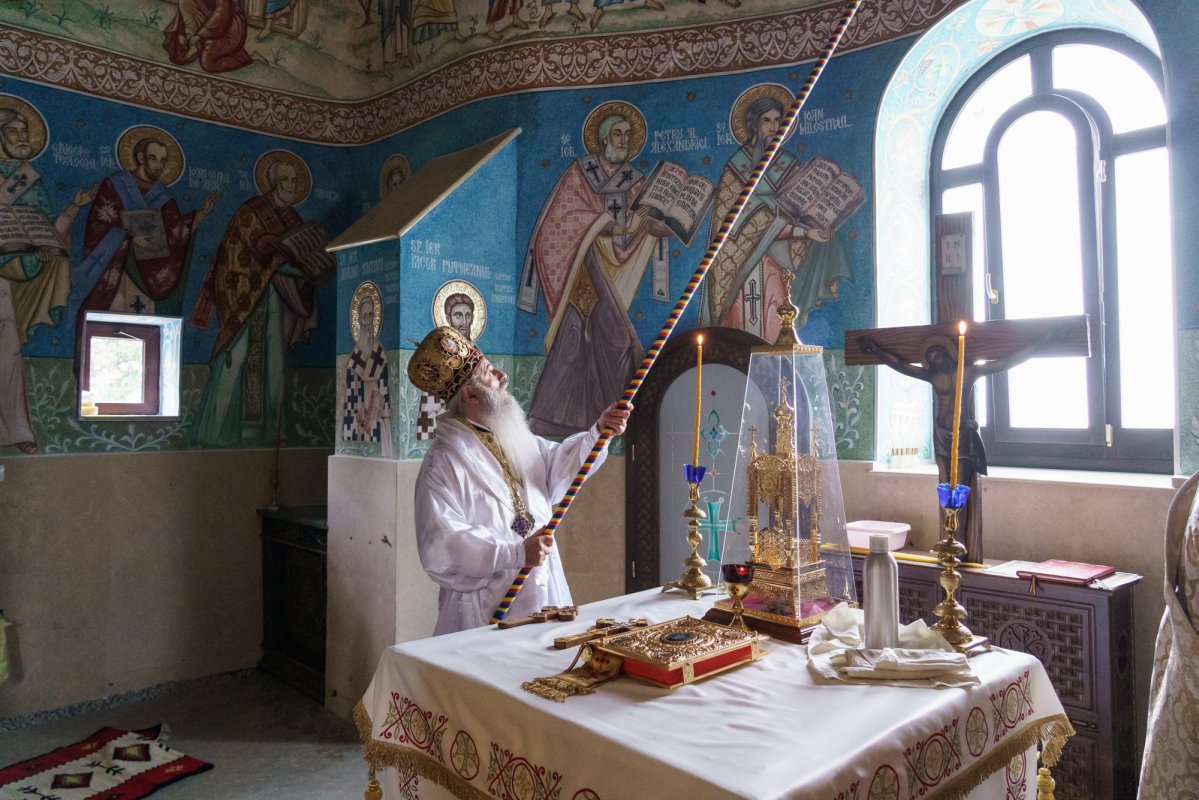 Biserica Parohiei Oneaga a fost resfințită 340041