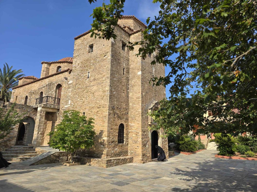 Pelerinaj în inima unei Liturghii neterminate 339132