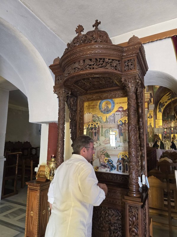 Pelerinaj în inima unei Liturghii neterminate 339137