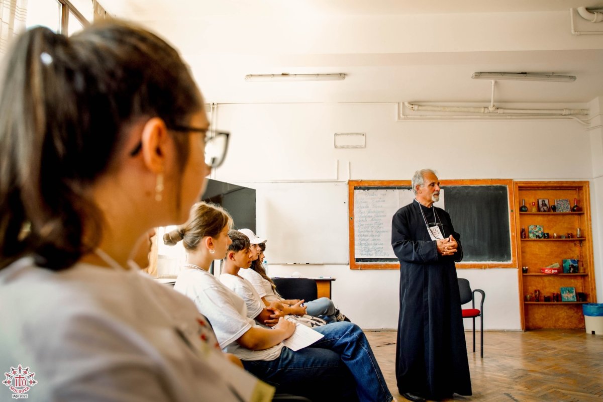 Duhovnicul văzut prin ochii tinerilor 340014