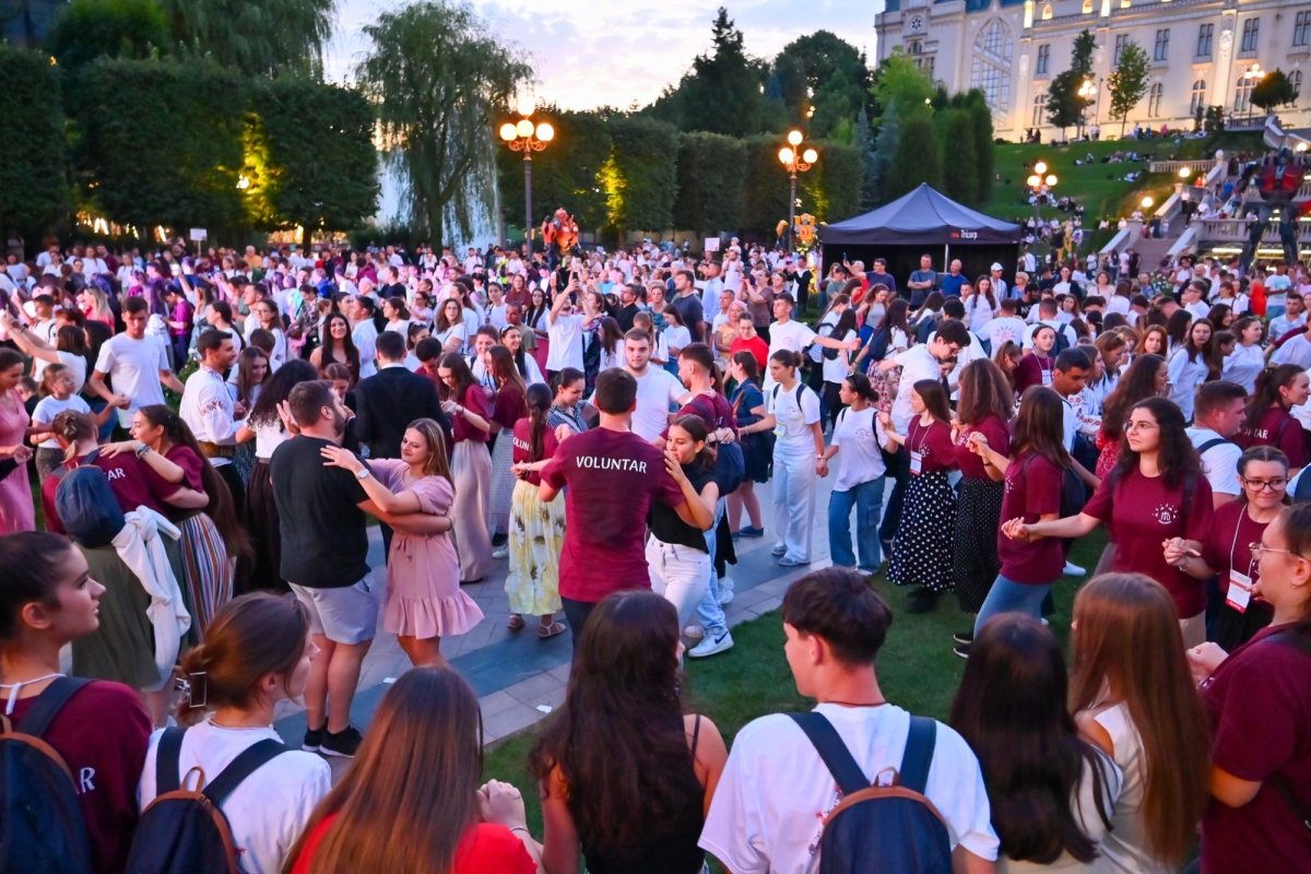 Duhovnicul văzut prin ochii tinerilor 340015