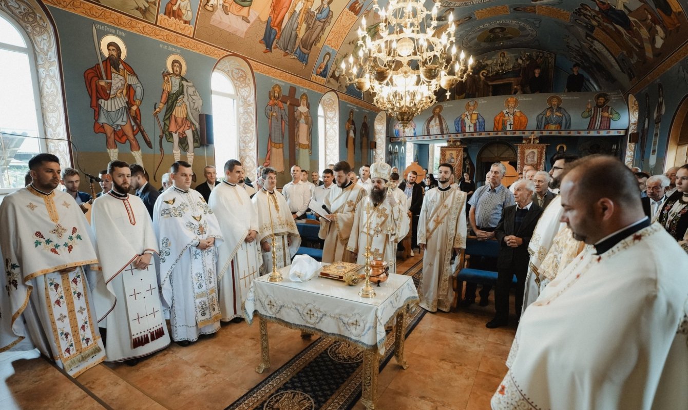 Biserica din parohia sălăjeană Boian a fost resfinţită 340125