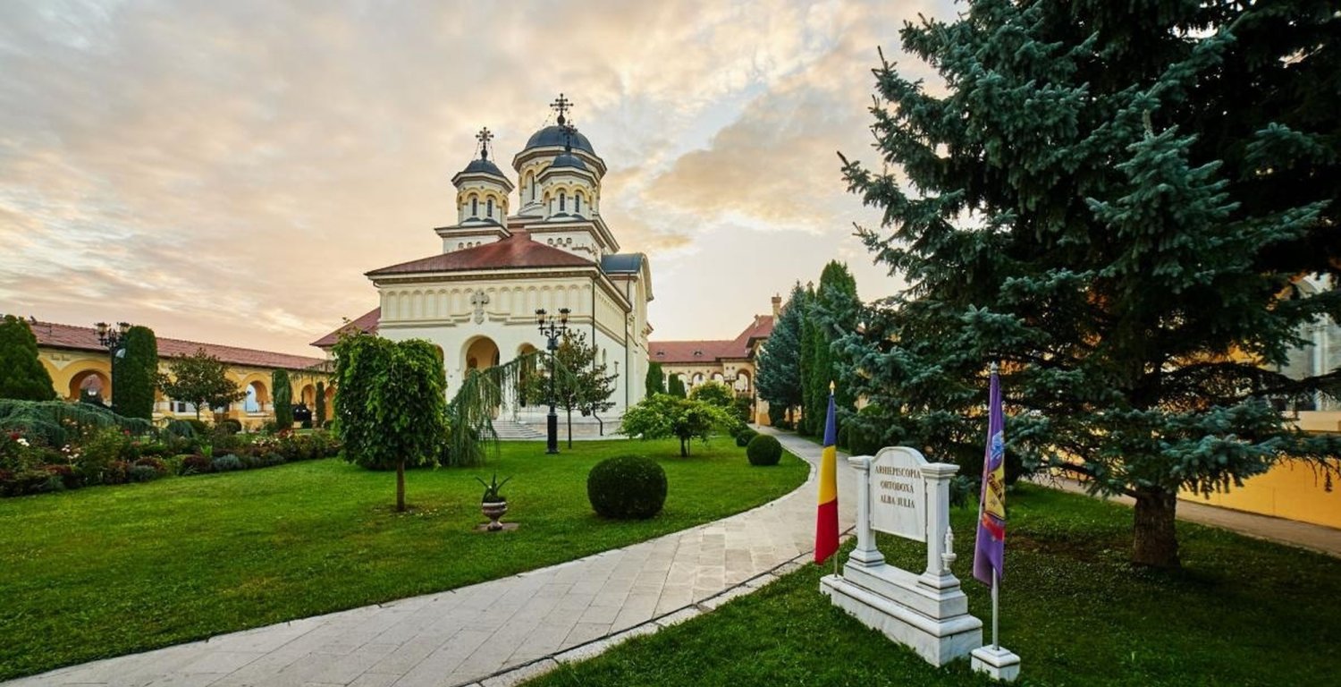 Burse de studiu oferite de Fundația „Arhiepiscopul Irineu Pop” 340212