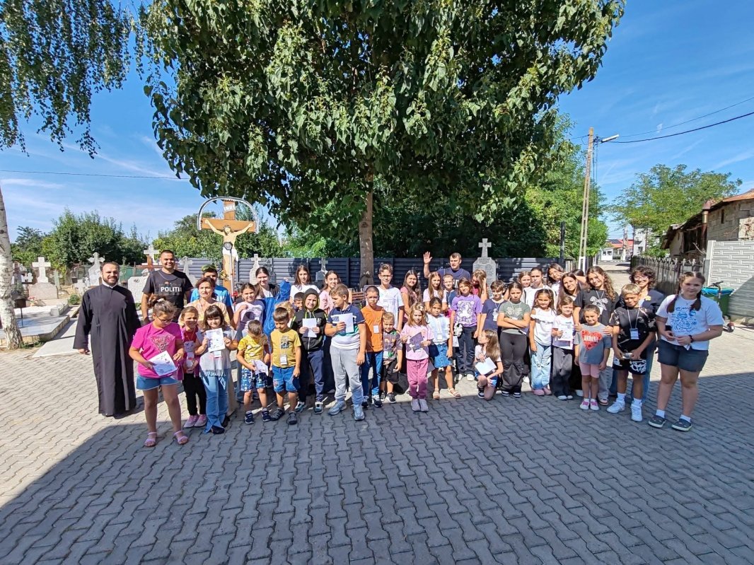 Copilăria în lumina credinței la Școala de vară a parohiilor Copăceni 340319