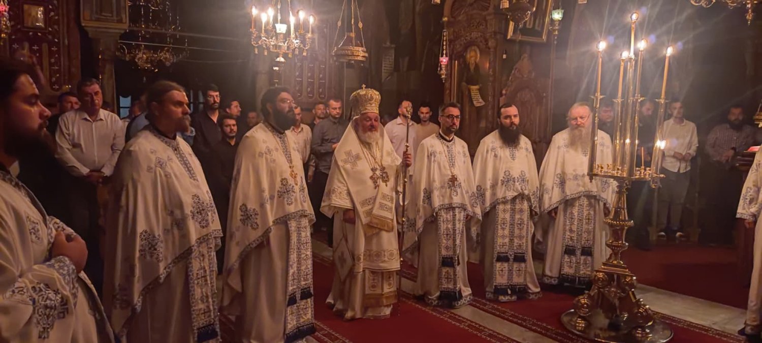 Preasfințitul Părinte Varlaam Ploieșteanul în pelerinaj în Sfântul Munte Athos 340332