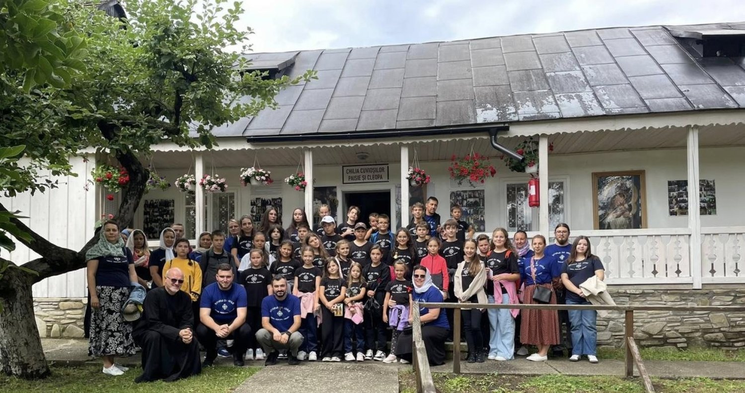 Tineri din Reghin - Iernuțeni, „Pe urmele Sfinților Cuvioși Paisie și Cleopa de la Sihăstria” 340282