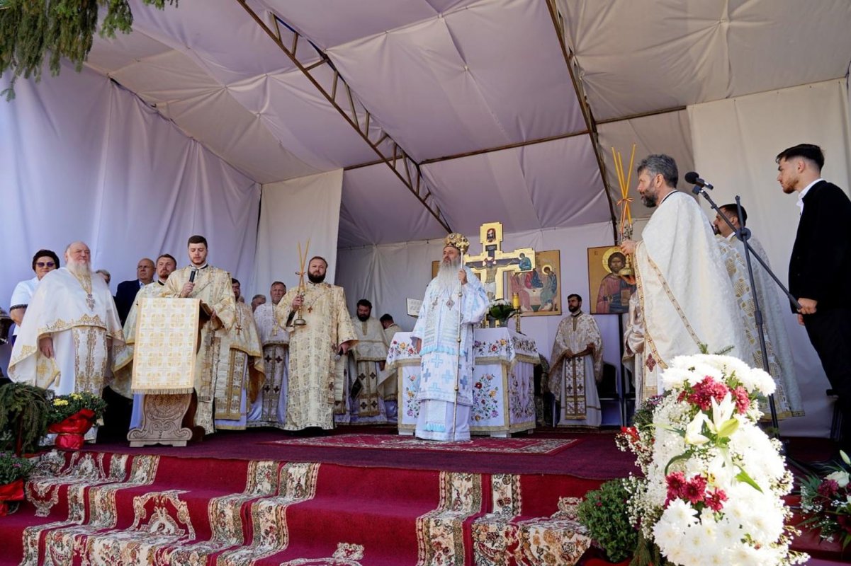 Binecuvântare pentru credincioșii din Urșița 340516