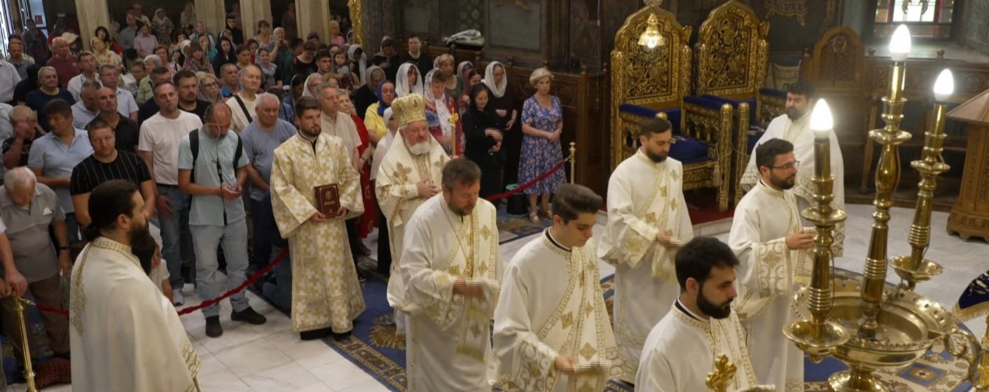 Duminica a 12-a după Rusalii la Catedrala Patriarhală 340528
