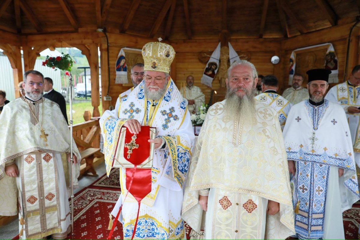 Biserica parohiei maramureşene Moisei III a fost sfințită 340587