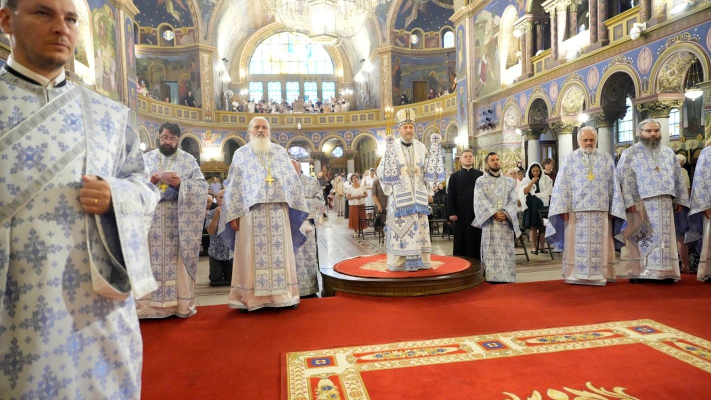 Duminica a 12-a după Rusalii la Catedrala Mitropolitană din Sibiu 340623