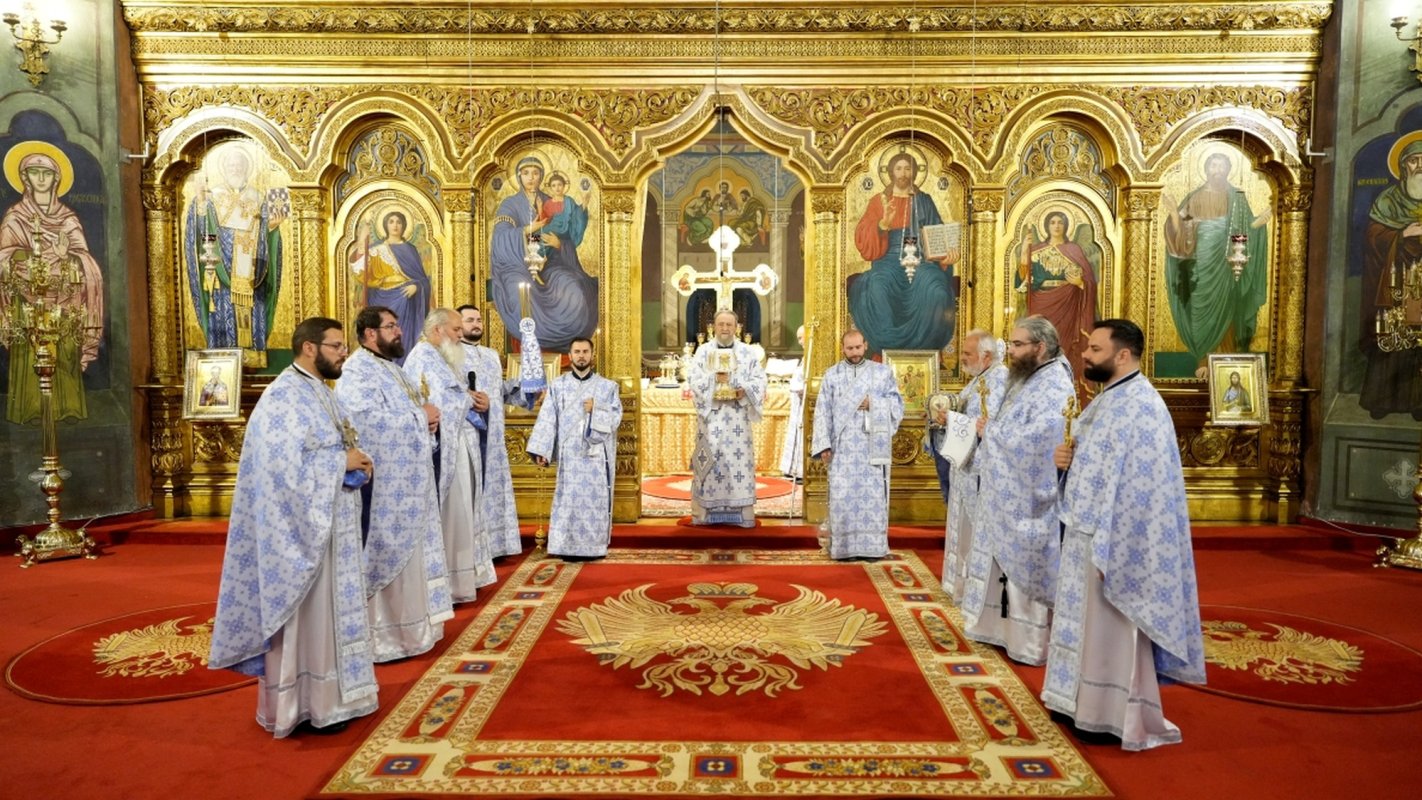 Duminica a 12-a după Rusalii la Catedrala Mitropolitană din Sibiu 340624