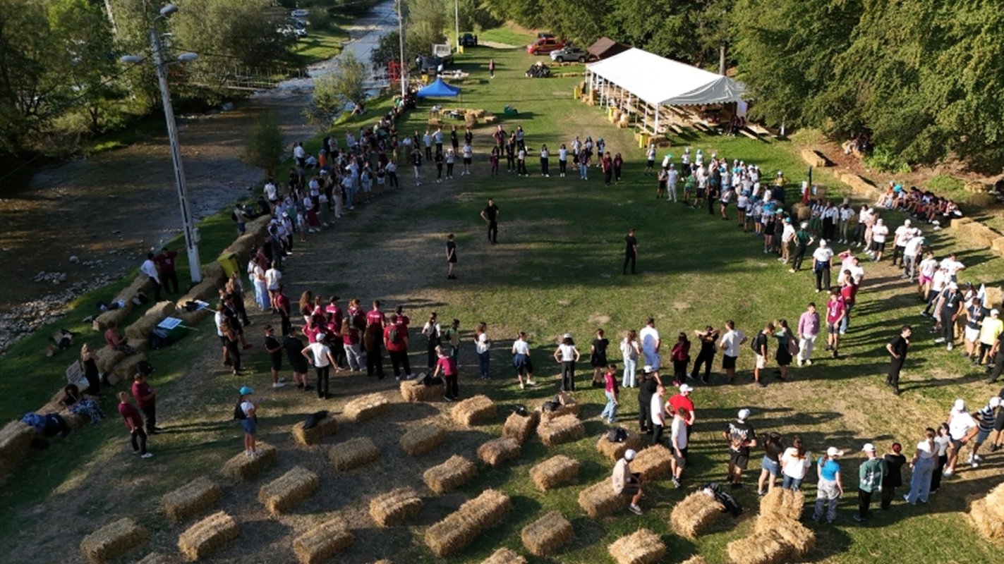 Întâlnirea Tinerilor Ortodocși din Arhiepiscopia Sibiului la Vama Buzăului 340572