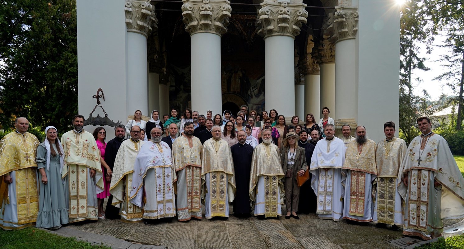Promoția 2000 a Facultății de Teologie din Iași s-a reîntâlnit după 25 de ani 340597